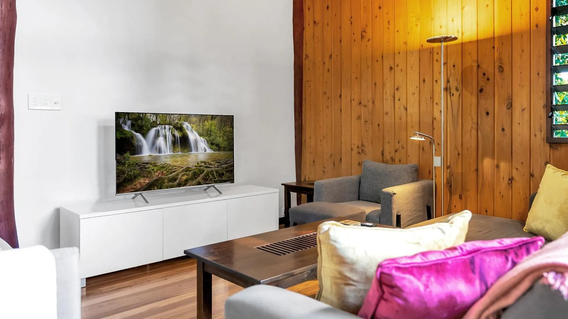 Pole Home In Paradise At Kuranda Holiday home