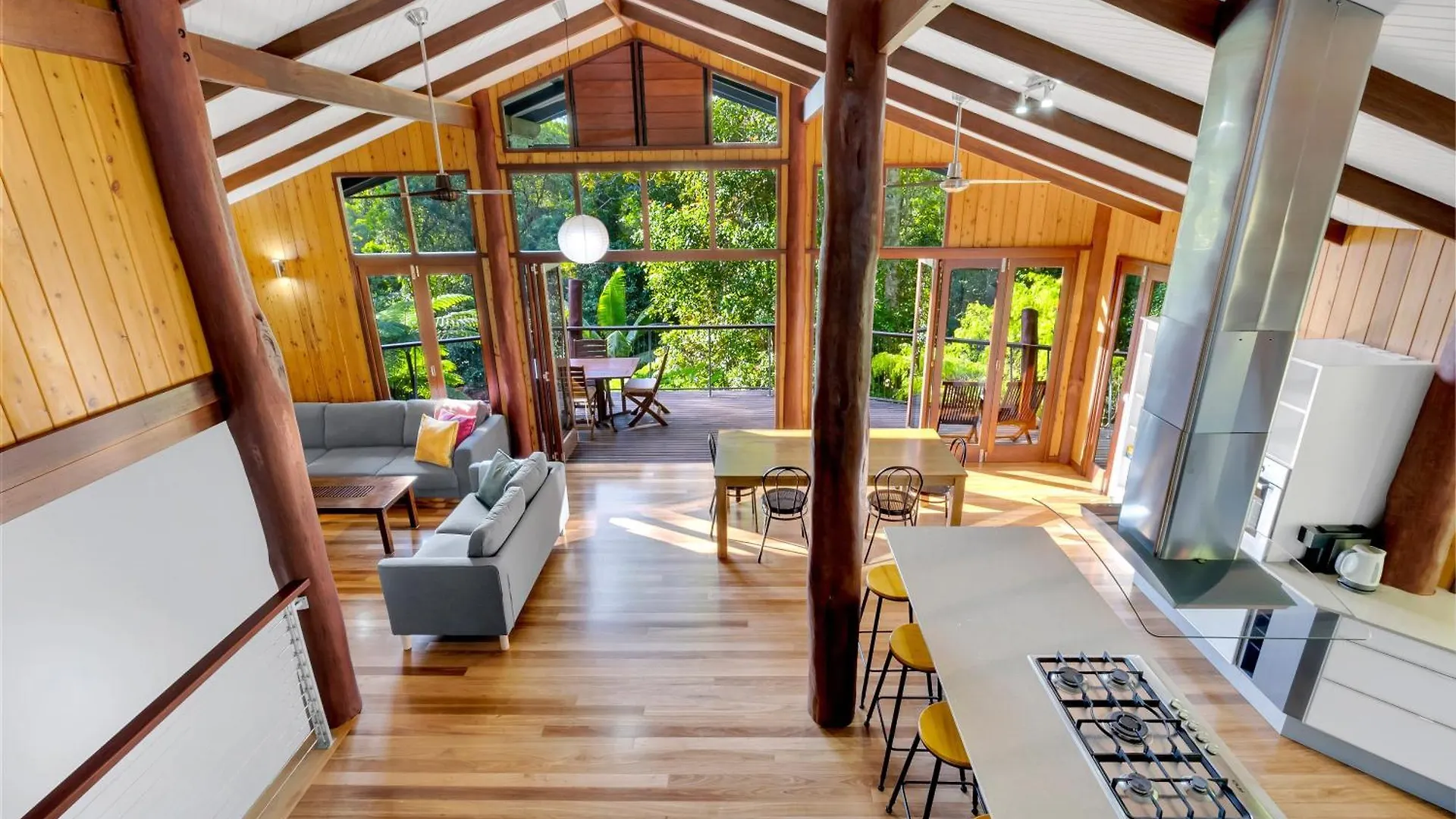 Pole Home In Paradise At Kuranda location